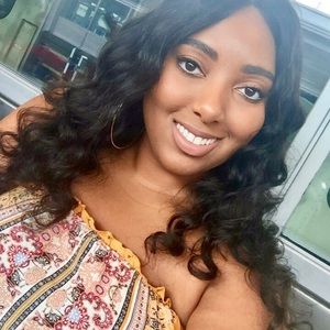 Meet your Posher, Kassandra